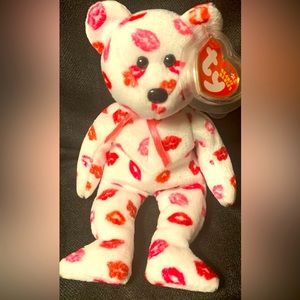 Ty Kissy Valentine’s Beanie Baby, with tash/tag, retired